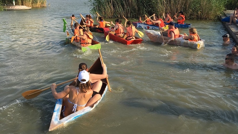 Papírhajó regatta - üdítő csapatépítés