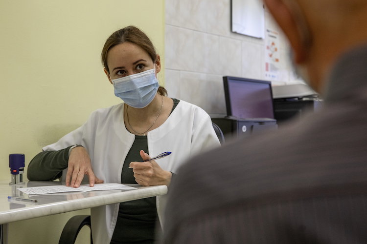 kötelező oltás leáll a máv-