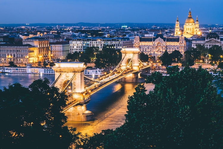 szálloda bezárás turizmus covid-