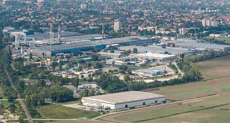 Sztrájk miatt áll a termelés az Arconic-Köfém székesfehérvári gyárában-