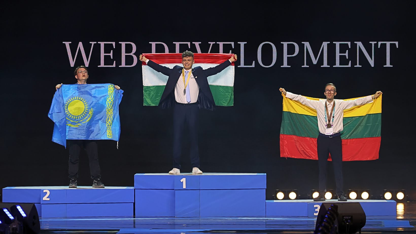 Hidvégi János dobogó szakmák Euroskills-