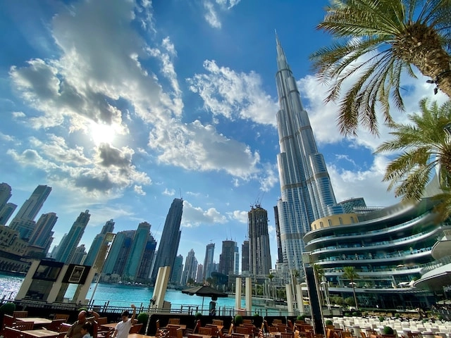 Dubai: az adóparadicsom, ahol luxus, üzlet és befektetés összeér-
