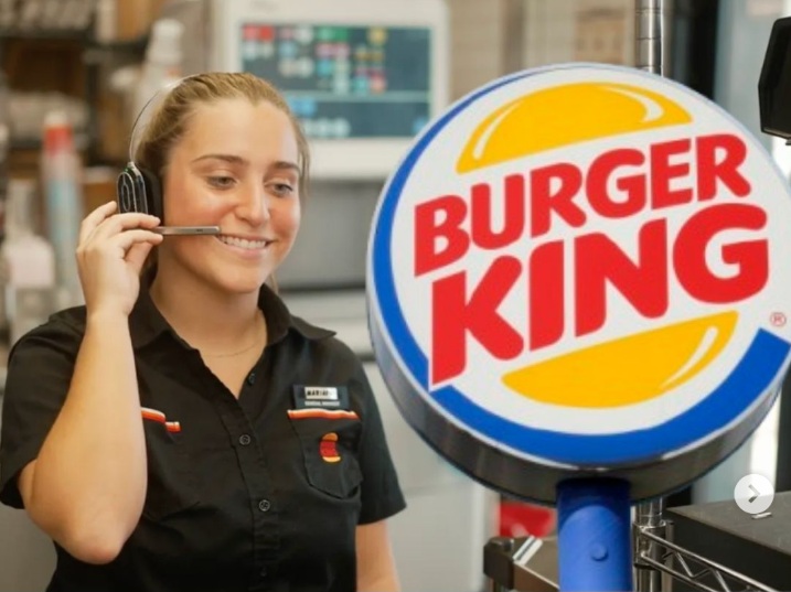 Amikor egy algoritmus értékeli a dolgozók udvariasságát