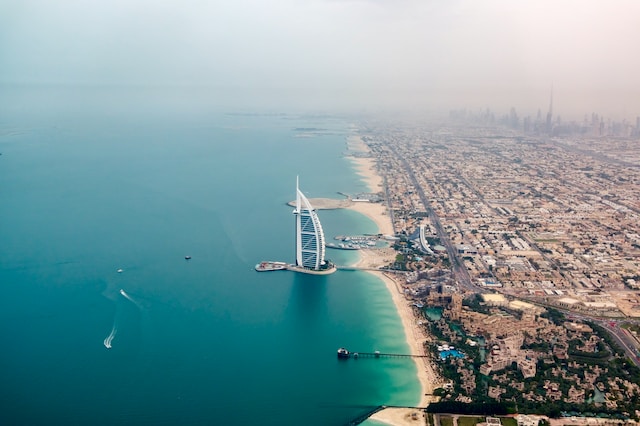 Dubai: az adóparadicsom, ahol luxus, üzlet és befektetés összeér