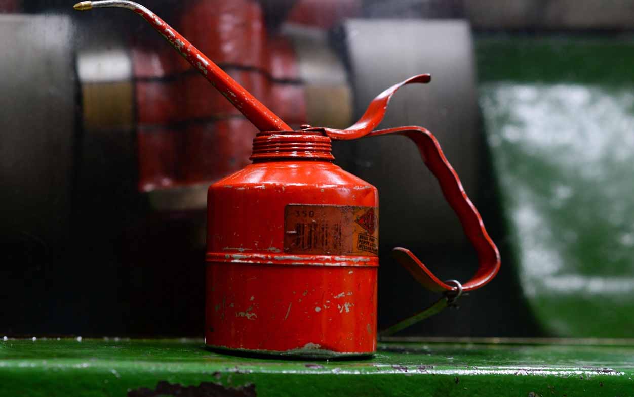 A kenőanyagok fontossága a gépek működésében