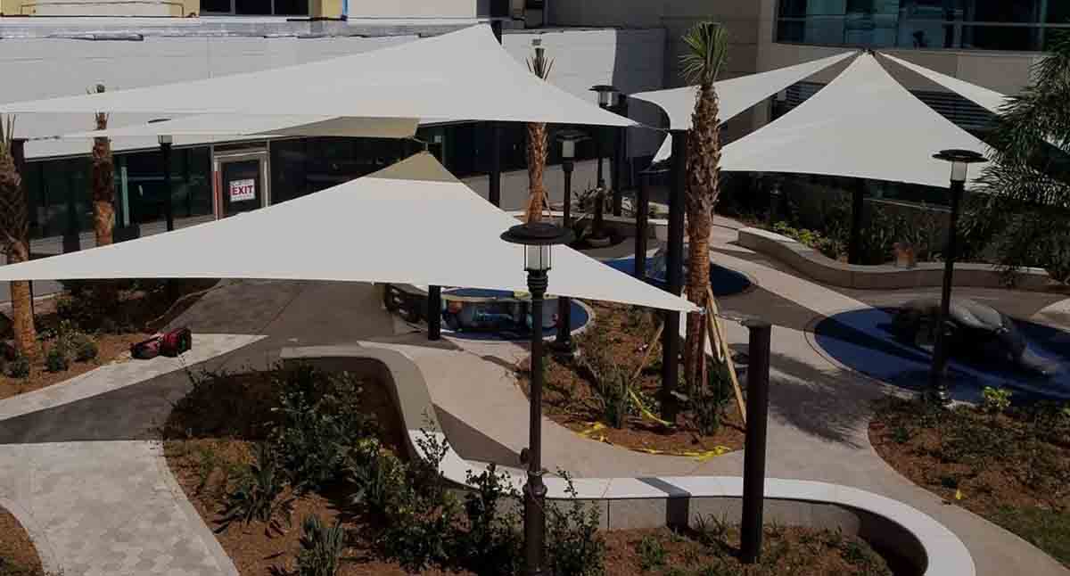 A napvitorlák: a sokoldalú árnyékolás