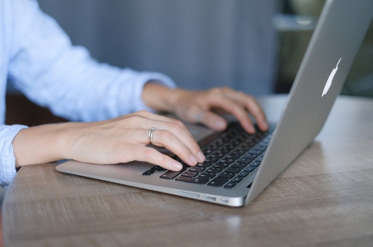 Amikor a munkavállaló is tartalomkészítővé válik