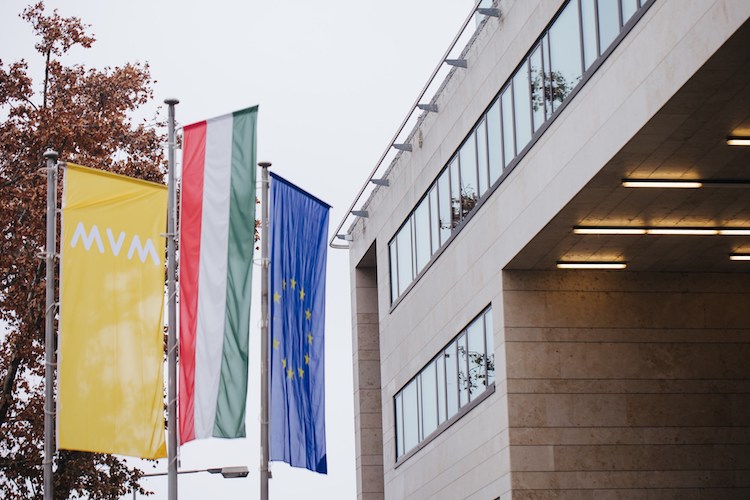 Közalkalmazotti bértábla 2021: mutatjuk, hogyan és mikor változik a közalkalmazotti bértábla!