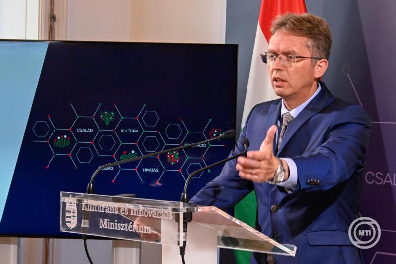Hankó Balázs: megújult a Neptun-rendszer