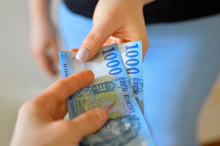 így alakul a végjáték a bértárgyalásokon - adócsökkentés nem lesz-