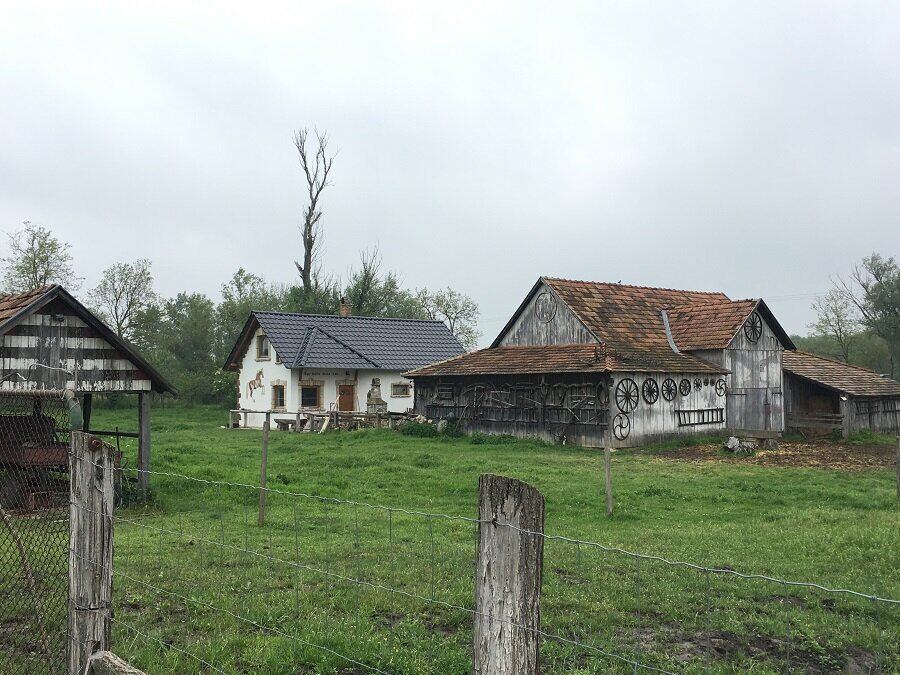 Járatlan utakon Győr felé