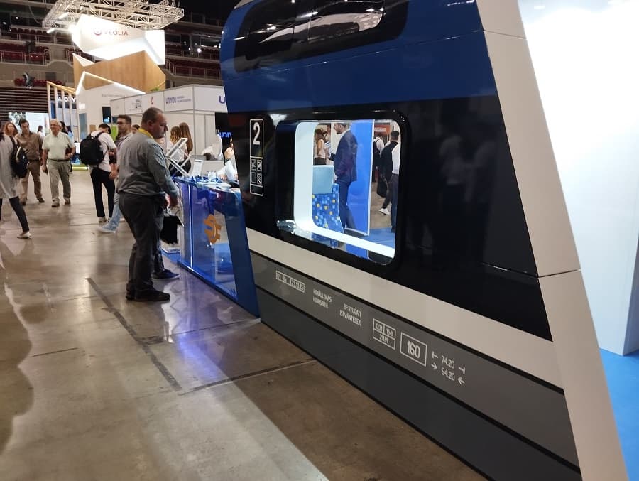 Állásinterjú vasúti kocsiban a MÁV-nál