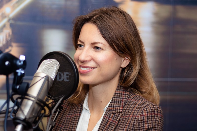 Dr. Eszter Beres, Mercedes