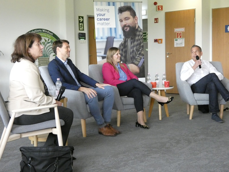 Forgács Judit, Alex Laffen, Zvezdovics Anita, Jakus Tamás
