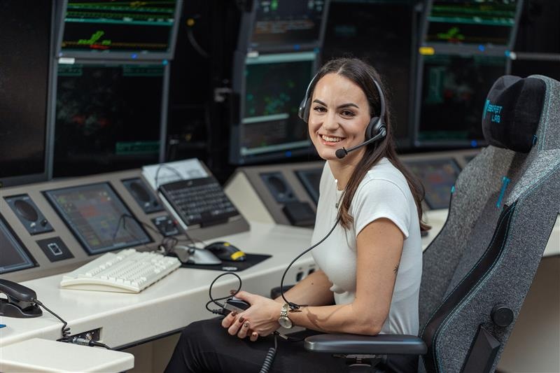 Radlóczky Zsófia, légiforgalmi irányító