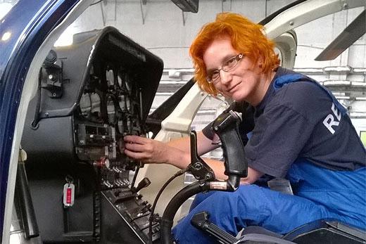 Helikopterszerelő és családanya: egy vagány karriertörténet
